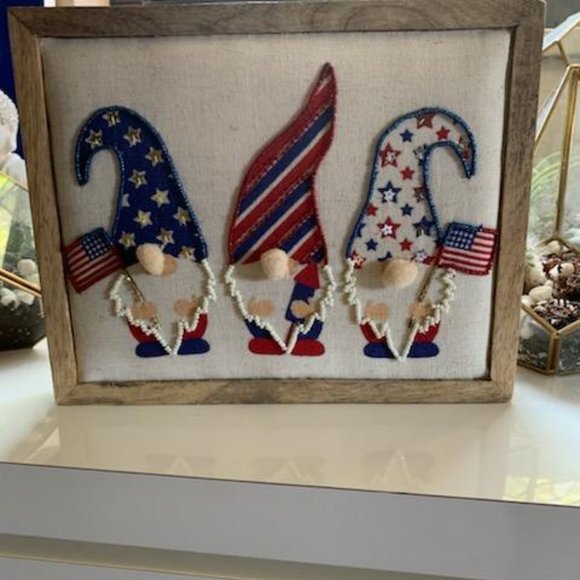 Beaded Patriotic Gnome On Fabric in frame - Picture 3 of 7